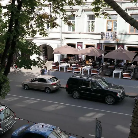 E4 Hotel