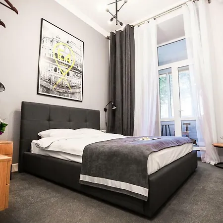 E4 * Odesa
