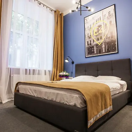 E4 Hotel