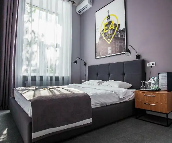 Hotel E4