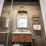 E4 Otel