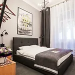 E4 Otel Odessa