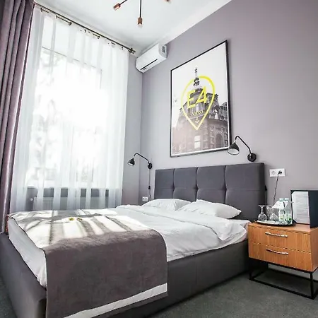 Hotel E4